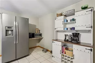 1426 Eastbrook Rd, New Castle, PA 16101 - Photo 17