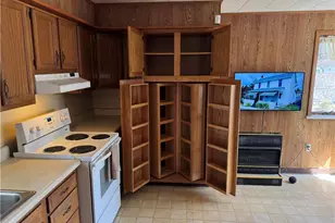 226 E Loyalhanna St, Ligonier Boro, PA 15658 - Photo 9