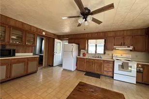 226 E Loyalhanna St, Ligonier Boro, PA 15658 - Photo 15