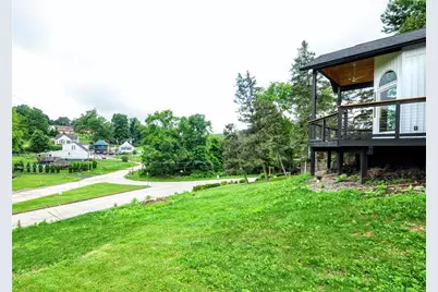 2040 Constitution Blvd, Elizabeth Twp/Boro, PA 15135 - Photo 17