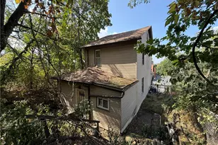 421 Belonda St, Pittsburgh, PA 15211 - Photo 27