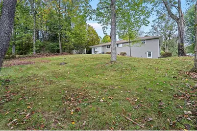 302 McKinney Dr, Moon/Crescent Twp, PA 15108 - Photo 37