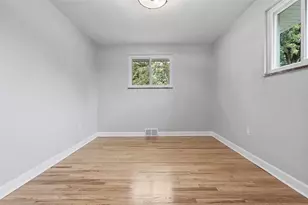 302 McKinney Dr, Moon/Crescent Twp, PA 15108 - Photo 21