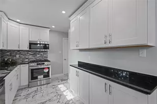 302 McKinney Dr, Moon/Crescent Twp, PA 15108 - Photo 9