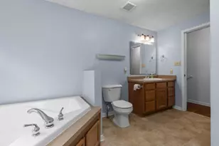 2432 W Hardies Rd, Hampton, PA 15044 - Photo 29