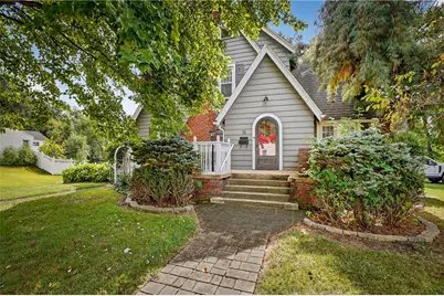 15 W Garfield Ave, New Castle, PA 16105 - Photo 1