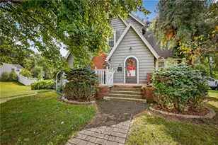 15 W Garfield Ave, New Castle, PA 16105 - Photo 1