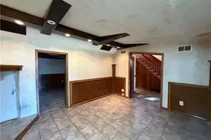 205 E Winter Ave, New Castle, PA 16101 - Photo 11