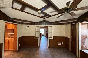 205 E Winter Ave, New Castle, PA 16101 - Photo 9