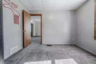 206 Washington St, Vanport, PA 15009 - Photo 23