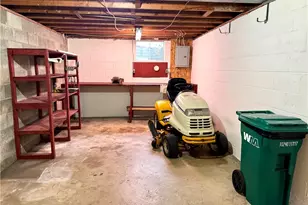 128 Caldwell Dr, Jefferson Township, PA 16002 - Photo 25