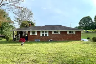 128 Caldwell Dr, Jefferson Township, PA 16002 - Photo 29