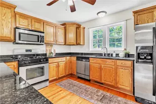 1109 Mary Ann St, Pittsburgh, PA 15203 - Photo 3