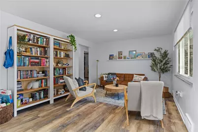 5857 Kings School Rd, Bethel Park, PA 15102 - Photo 7