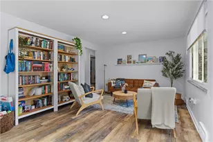 5857 Kings School Rd, Bethel Park, PA 15102 - Photo 7