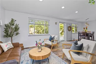 5857 Kings School Rd, Bethel Park, PA 15102 - Photo 9