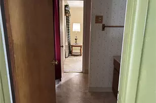 213 New Hampshire Dr, Lower Burrell, PA 15068 - Photo 17