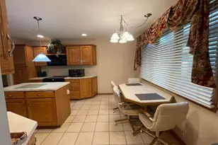 1445 Winterberry Ct, Hermitage, PA 16148 - Photo 5