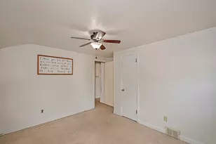 200 Ryan Dr, Scott Township, PA 15220 - Photo 13