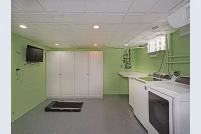 200 Ryan Dr, Scott Township, PA 15220 - Photo 17