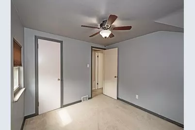 200 Ryan Dr, Scott Township, PA 15220 - Photo 15