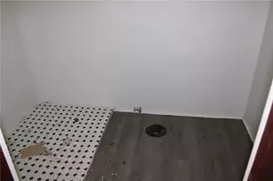 423 N Holland Ave, Rankin, PA 15104 - Photo 15