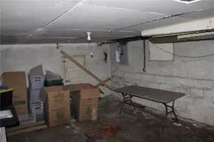 423 N Holland Ave, Rankin, PA 15104 - Photo 17