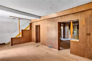 2233 Laketon Rd, Pittsburgh, PA 15221 - Photo 9