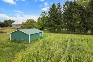 3205 Eastbrook Volant Rd, Hickory Township, PA 16156 - Photo 11