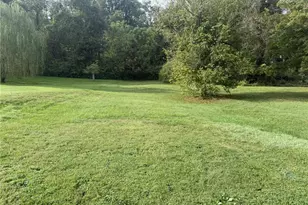 44 E Church St, Georges Township, PA 15436 - Photo 19