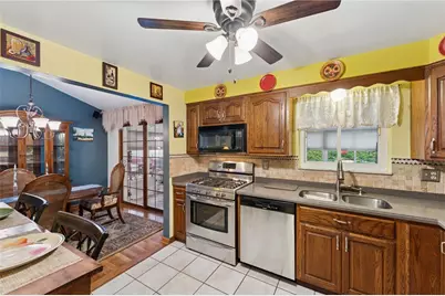 211 Rosebriar, Pittsburgh, PA 15116 - Photo 7