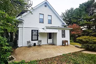 10361 Washington Ave, North Huntingdon, PA 15642 - Photo 3