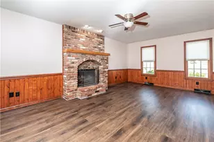 238 Cumberland Dr, Seven Fields Boro, PA 16046 - Photo 15