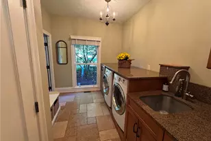 109 Lakeland Dr, Adams Township, PA 16046 - Photo 21