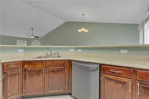 111 Aspen Dr, Brighton Township, PA 15009 - Photo 11