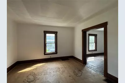 565 Indiana Rd, Washington/Creekside, PA 15732 - Photo 13