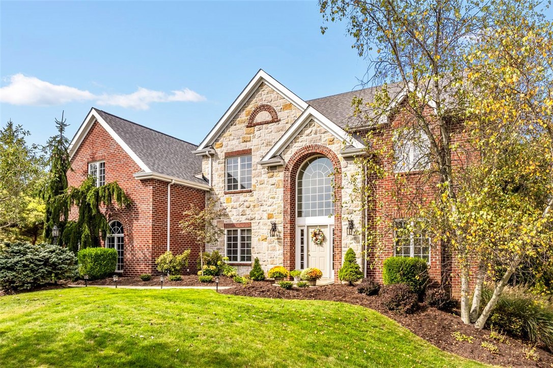 215 Farmington Dr, Peters Township, PA 15367 - MLS 1723516 - Coldwell ...