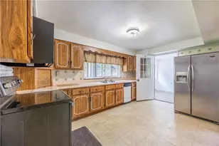 212 Bridge St, South Fayette, PA 15142 - Photo 9