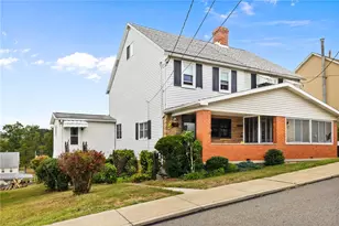 37 Lincoln St, Cokeburg, PA 15324 - Photo 1