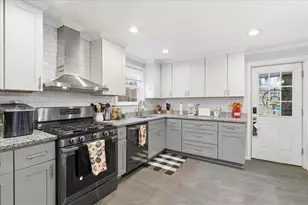 3107 Churchview Ave, Pittsburgh, PA 15227 - Photo 11