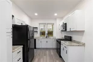 222 S 6th St, Jeannette, PA 15644 - Photo 7