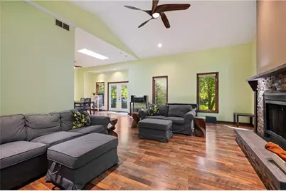 132 Berwyn Rd, Ross Twp, PA 15237 - Photo 5