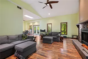 132 Berwyn Rd, Ross Twp, PA 15237 - Photo 5