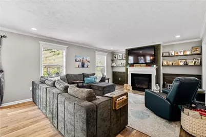 330 Everest Cir, Chartiers, PA 15342 - Photo 9