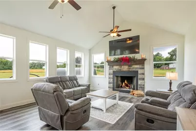 356 Stone Church Hill Road, Hempfield Township, PA 15639 - Photo 11