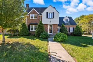 204 E Edgewood Ave, New Castle, PA 16105 - Photo 1