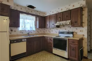 4106 Mary Dr, Pittsburgh, PA 15212 - Photo 11