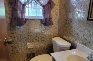 4106 Mary Dr, Pittsburgh, PA 15212 - Photo 13