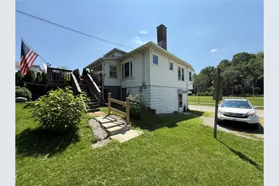 218 Pennsylvania Ave, Irwin, PA 15642 - Photo 1