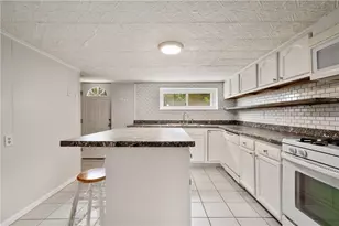 22 Eleanor St, Pittsburgh, PA 15203 - Photo 5